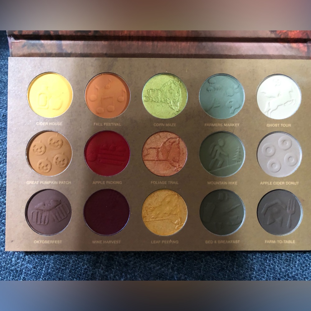 Nomad Hudson Valley palette